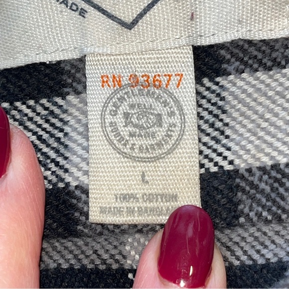 St Johns Bay BLACK GRAY work SHIRT “Classic Fit” heavy plaid FLANNEL Cotton LRG - Picture 9 of 16